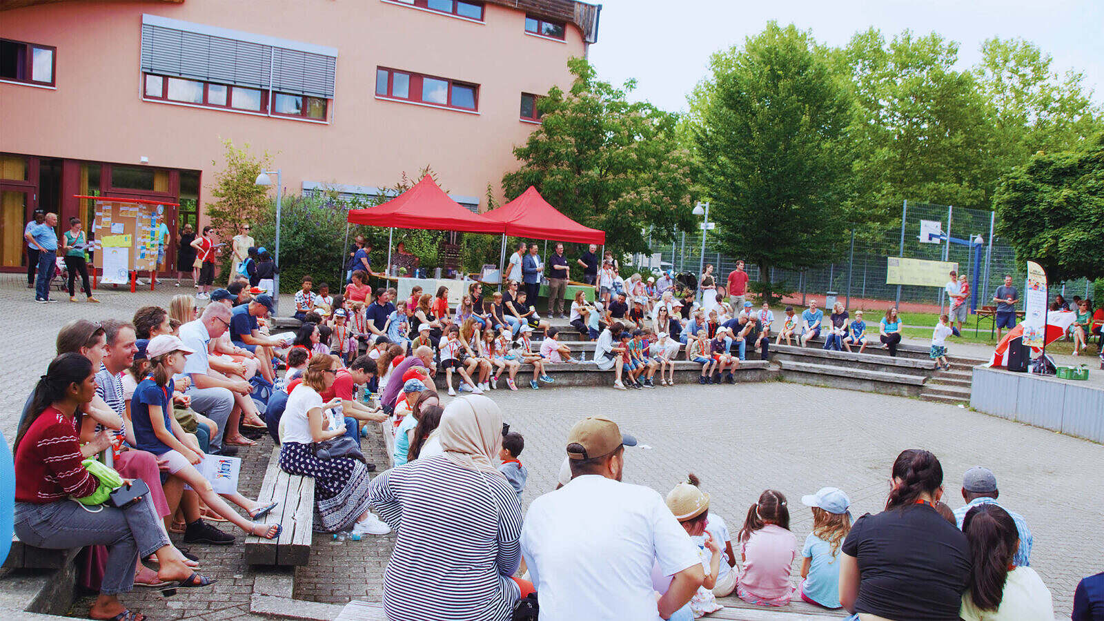 Die Kinderspielstadt AWOpolis -spielerisch Lebenserfahrungen sammeln 