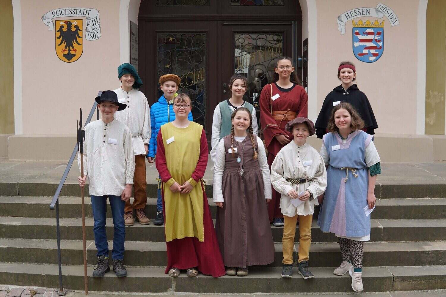 Kinder führen Kinder