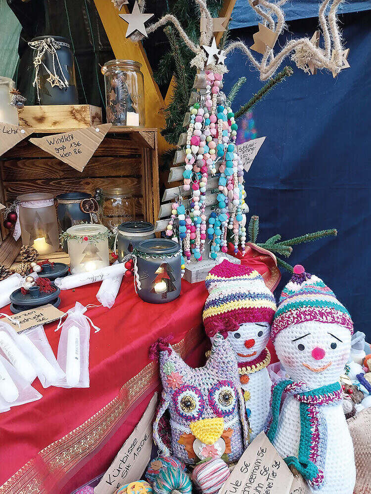 Lichtensterner Weihnachtsmarkt in der Klosterscheune und Musik in der Klosterkirche